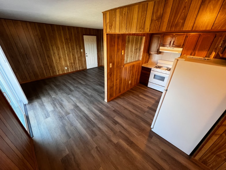 Building Photo - 17041 Wilby Ln