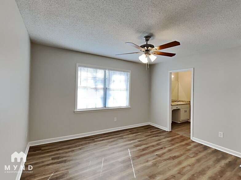 Building Photo - 2979 Bayberry Ct
