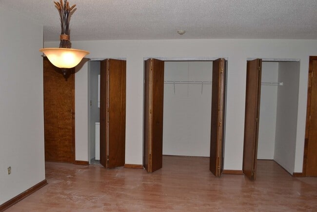 Building Photo - 369 Aiken Ave