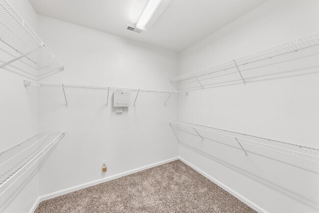 Building Photo - 1022 Prosperity Dr