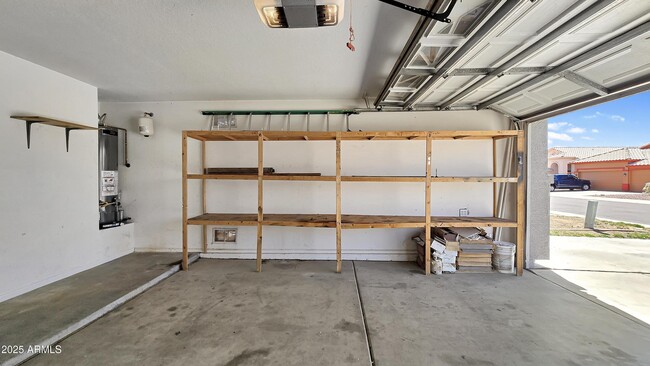 Building Photo - 15818 W Durango St