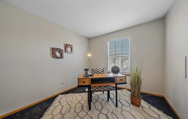 Building Photo - 8865 Meade Ct