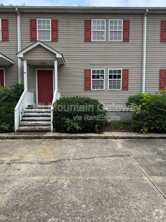 Building Photo - 44 Cardinal Ct