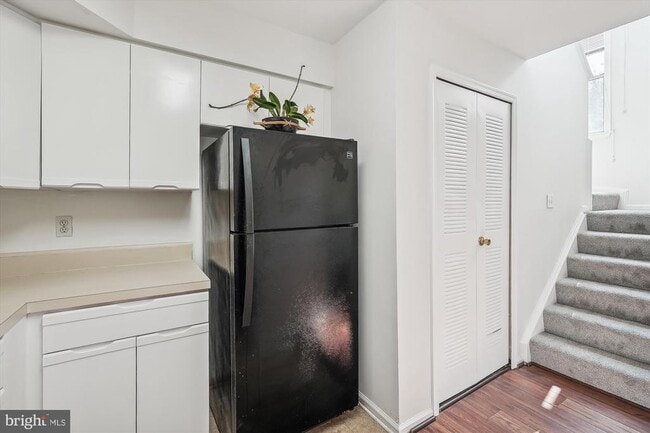 Building Photo - 6040 Havener House Way