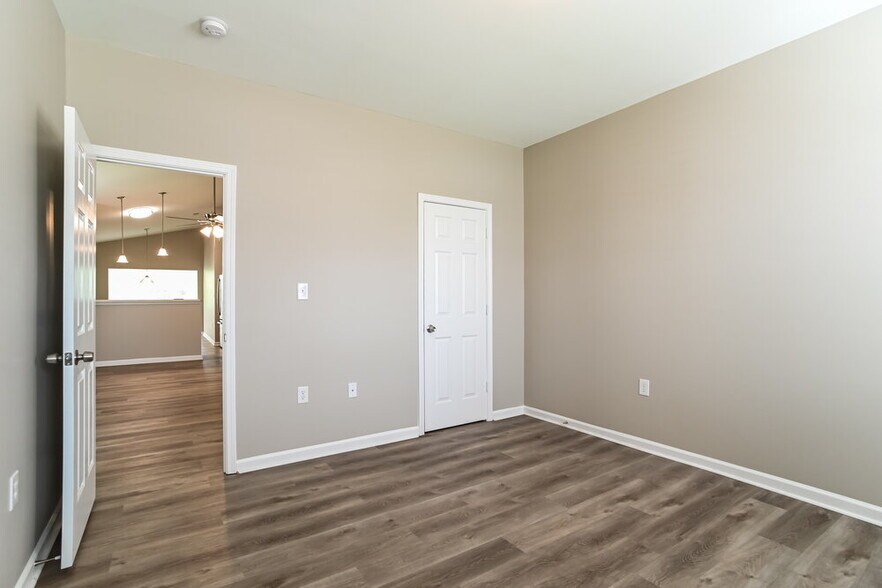 Building Photo - 4305 High Shoals Dr