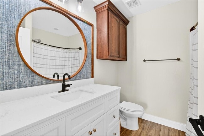 Building Photo - 8417 Macarena Dr