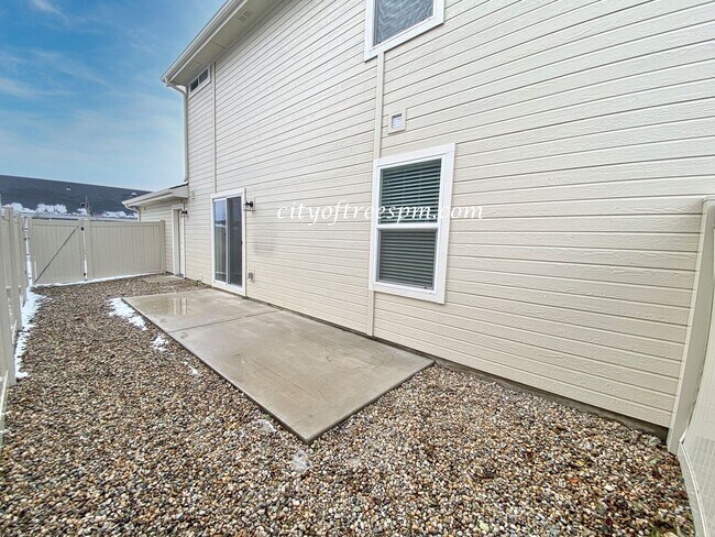 Building Photo - Beautiful Home in Quiet Neighborhood