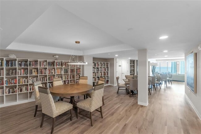 Building Photo - 2301 Gulf of Mexico Dr
