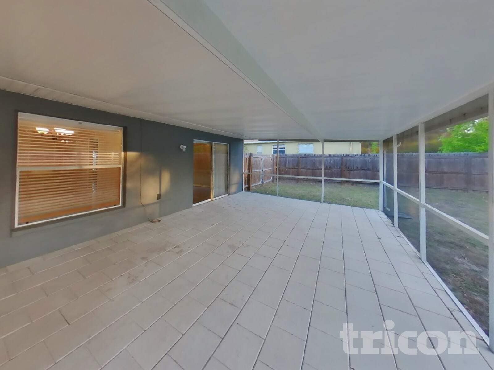 Building Photo - 1374 Godfrey Ave