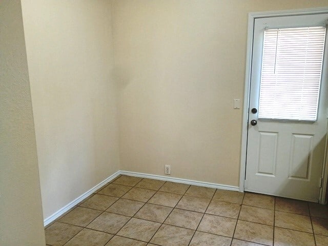 Building Photo - 23862 Pebworth Pl