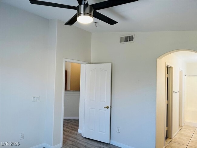 Building Photo - 1285 Large Cap Dr