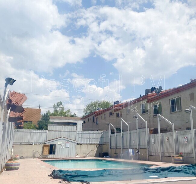 Building Photo - 650 N 300 W
