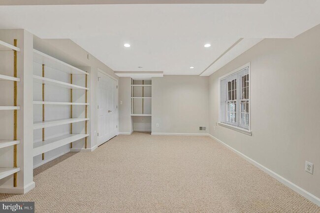 Building Photo - 1215 Delta Glen Ct