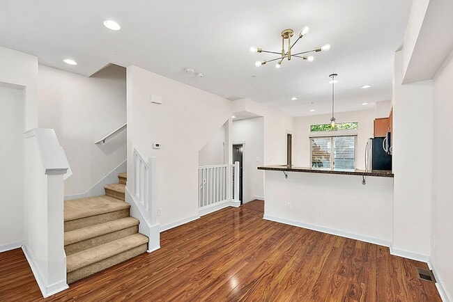 Building Photo - Modern 3-Story Tacoma Condo – Downtown Cit...