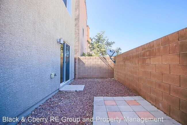 Building Photo - 3 br, 3.5 bath House - 9348 Hosner St.