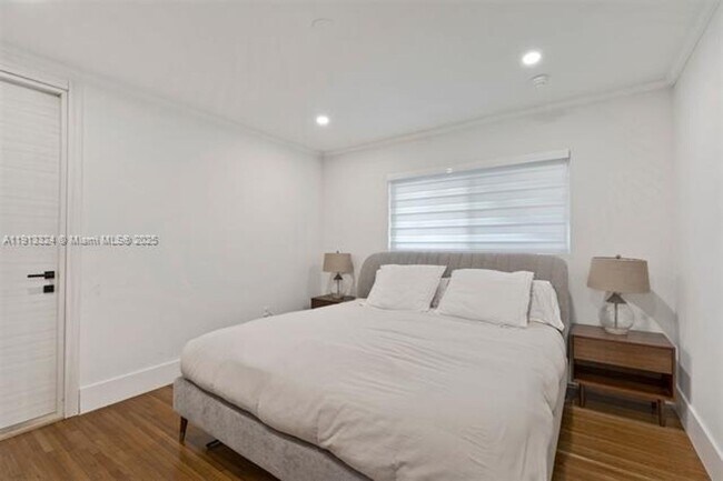 Building Photo - 45 Palermo Ave