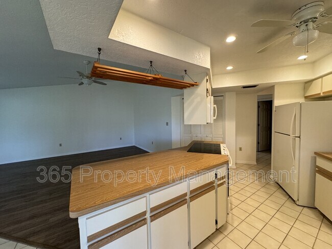 Building Photo - 21164 Burkhart Dr