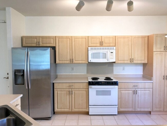 Building Photo - Large 2bd/2ba/2pkg in Terraces of Launani Valley