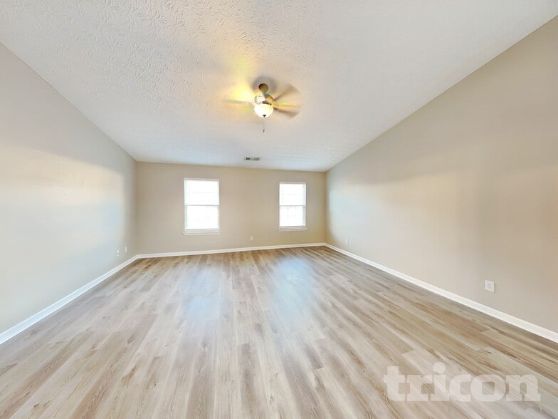 Building Photo - 5251 Miranda Way