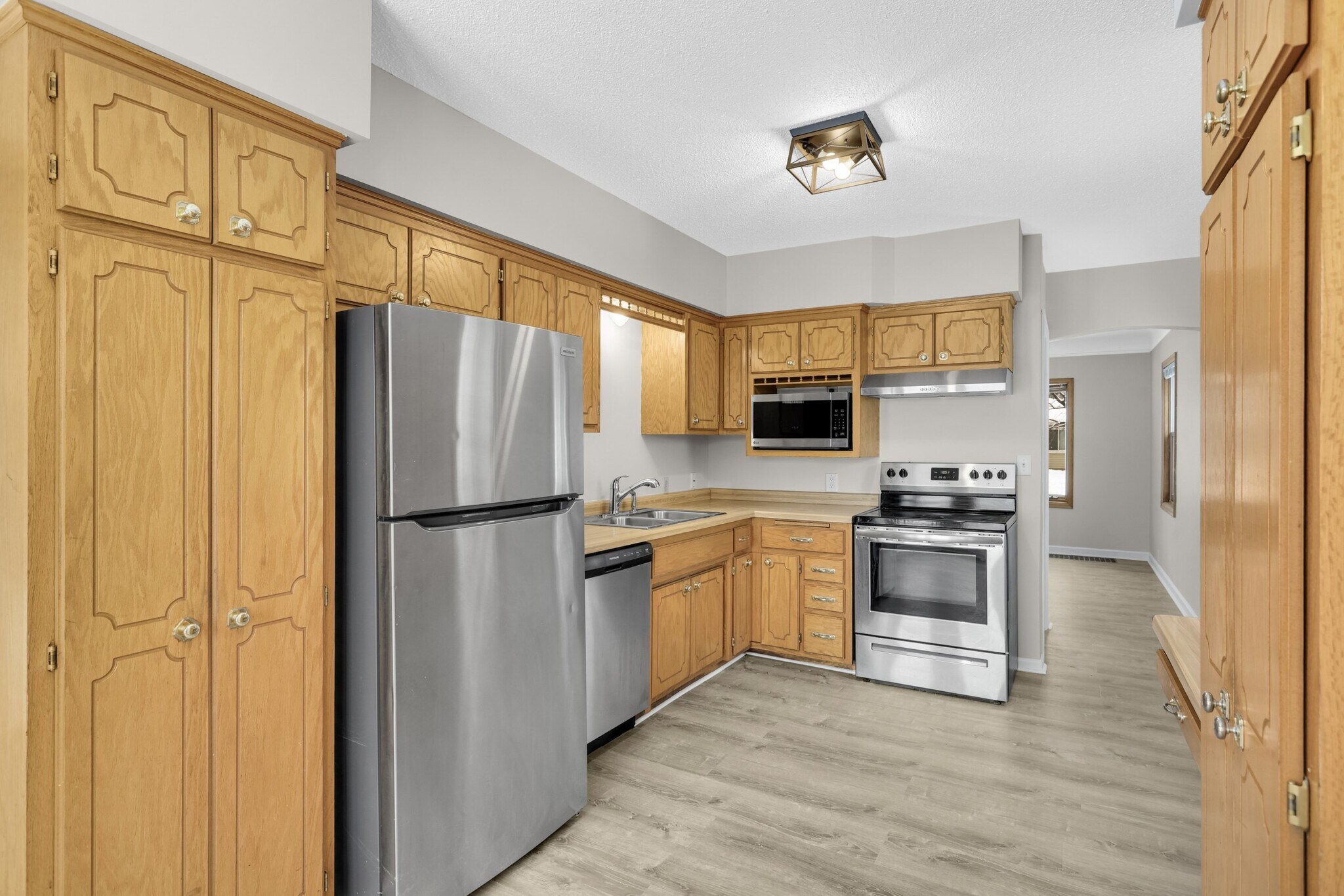 Building Photo - 3744 Perry Ave N