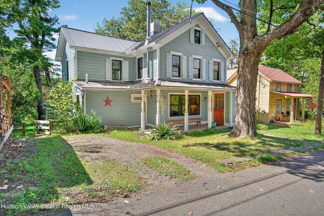 Building Photo - 20 4th St