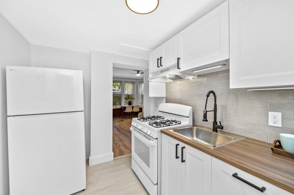 Building Photo - 345 Commonwealth Ave