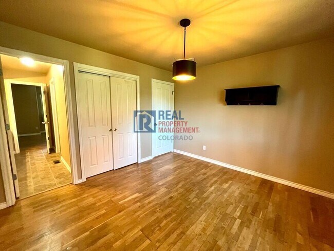 Building Photo - 120 Tall Pine Ln