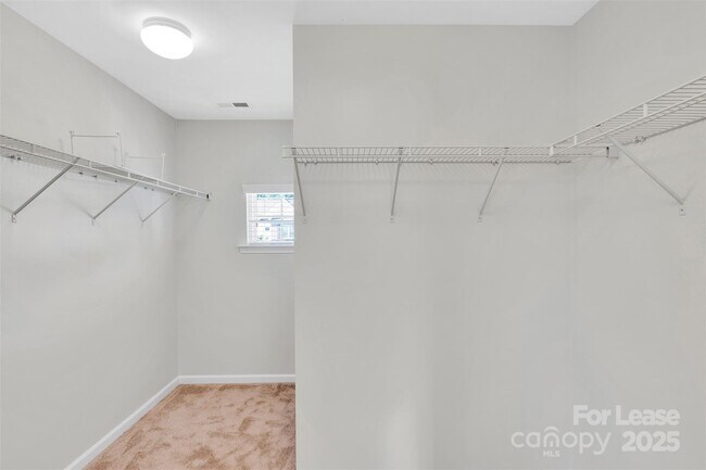 Building Photo - 3024 Kirkwall Ln
