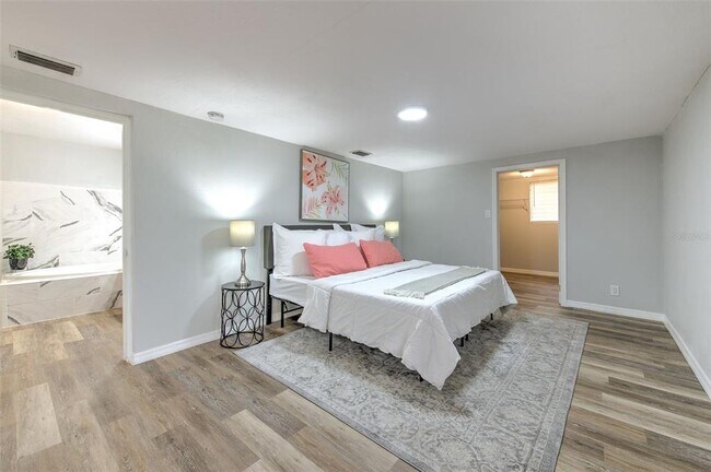 Building Photo - 1511 Meridel Ave