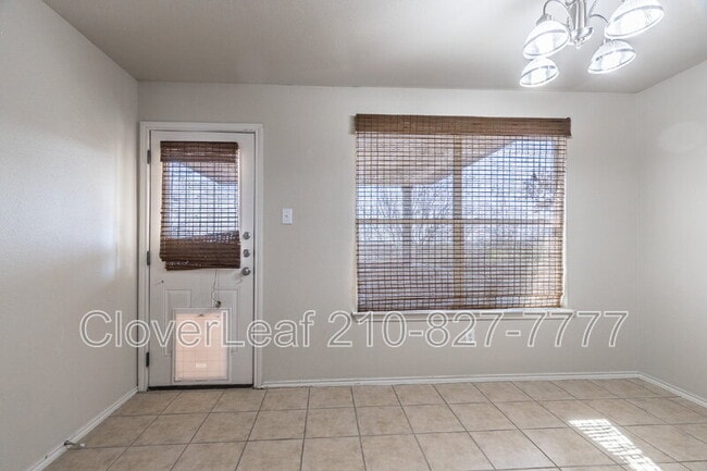 Building Photo - 9810 Magnolia Run