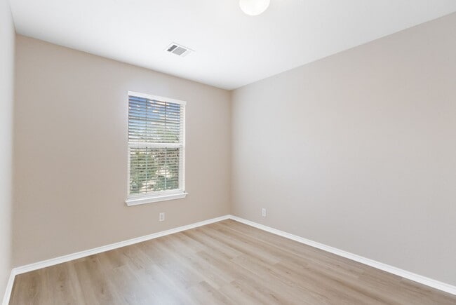 Building Photo - 6526 Charles Field