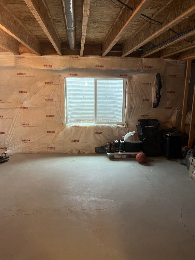 Building Photo - Charming East Provo Home with Scenic Views...