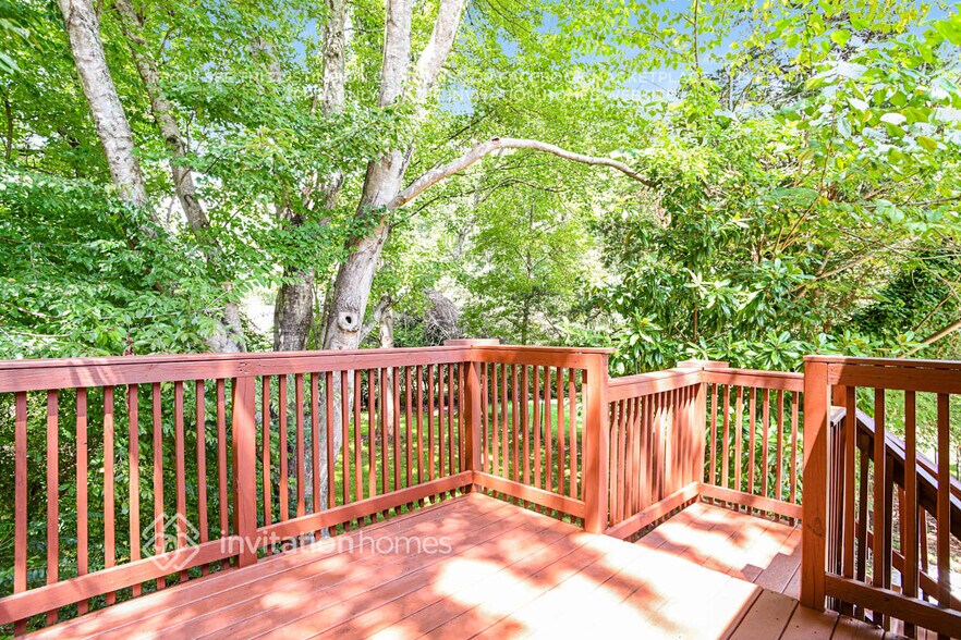 Building Photo - 8100 Sidras Ct