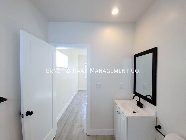 Building Photo - 3100 E Spaulding St