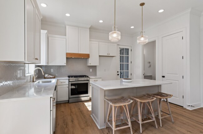 Building Photo - COMING SOON in SUGAR MILL POND!