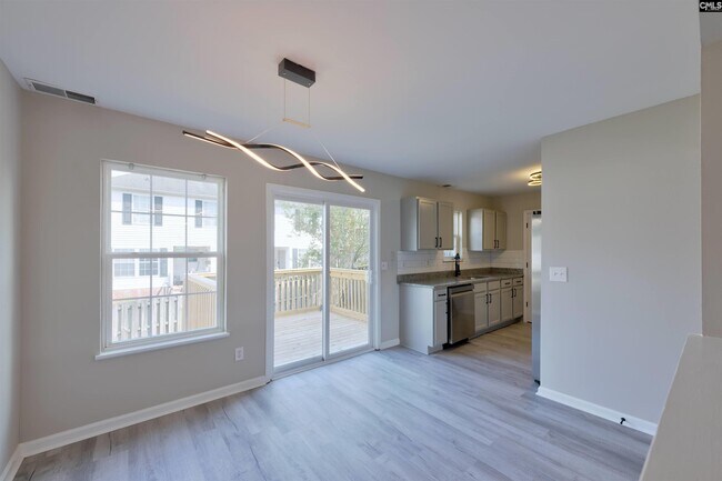 Building Photo - 104 Curvewood Rd