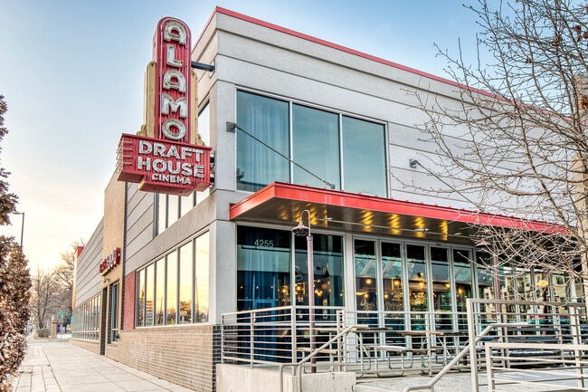 Building Photo - 1550 Raleigh St