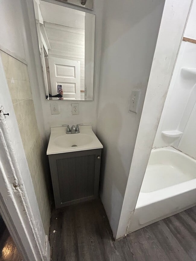 Building Photo - 121 W Indiana Ave