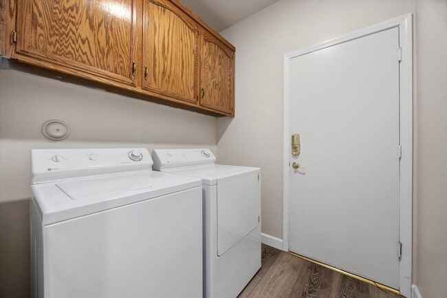 Building Photo - 9814 Autumn Serenade Ct
