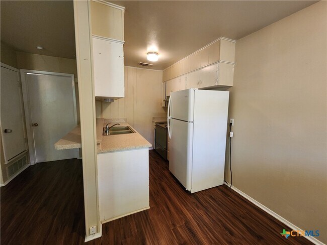 Building Photo - 167 Richter Ln