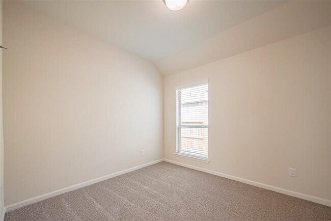 Building Photo - 16939 Chapel Knox Dr