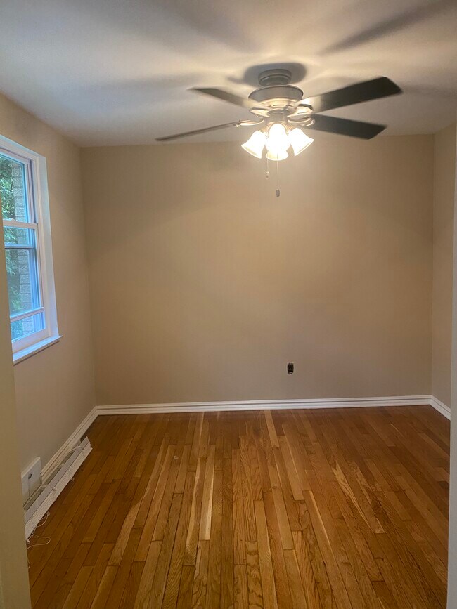Dining room - 933 Cedarwood Dr