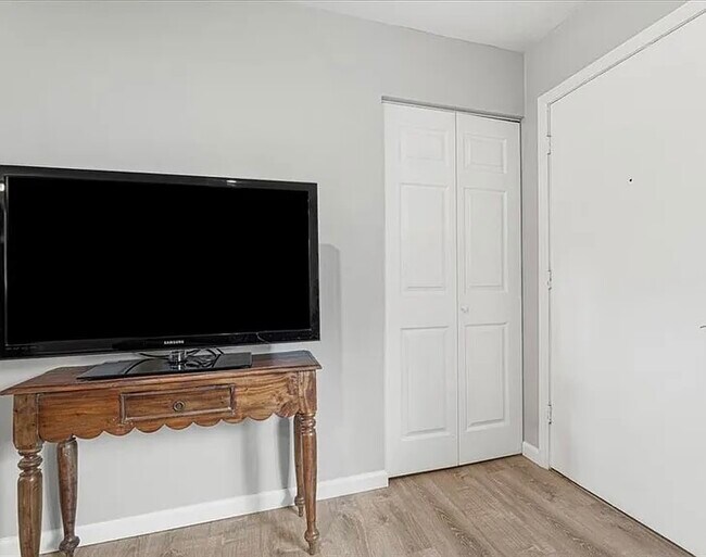 Building Photo - 284 Ramsey Ln