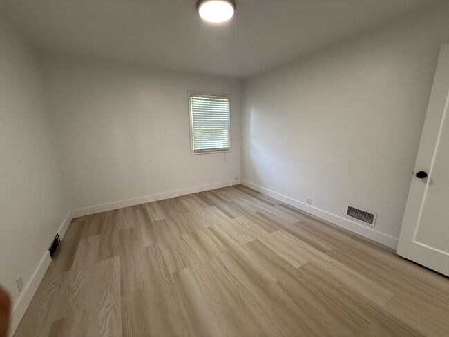 Building Photo - 4250 S 1300 E