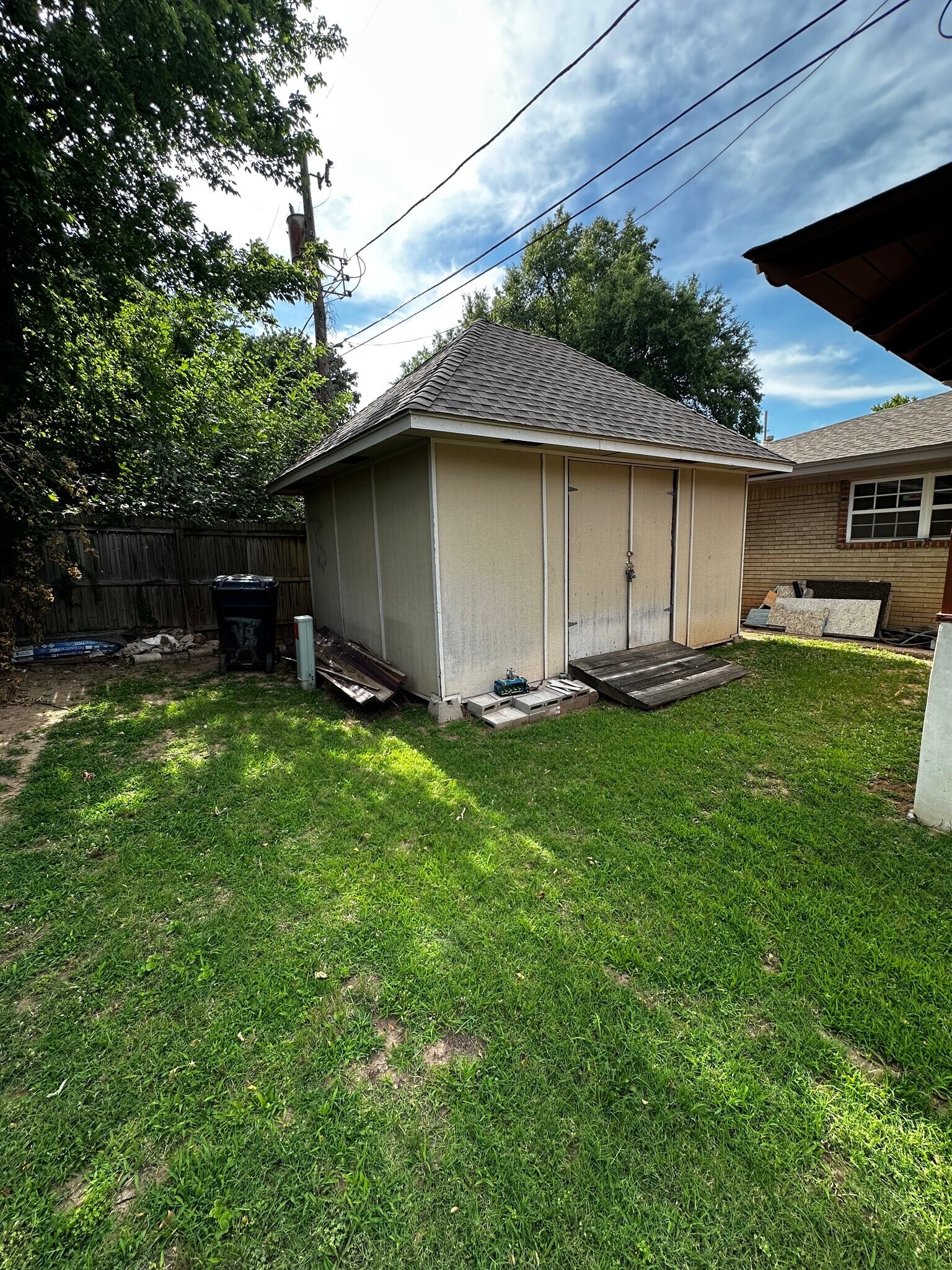 Building Photo - 5108 NW 19th Terrace