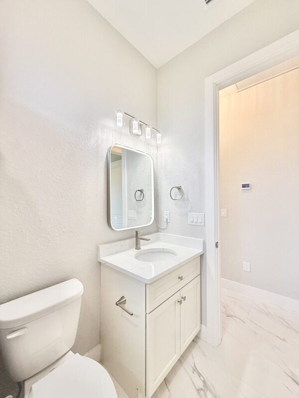 Building Photo - 20 Coxswain Dr