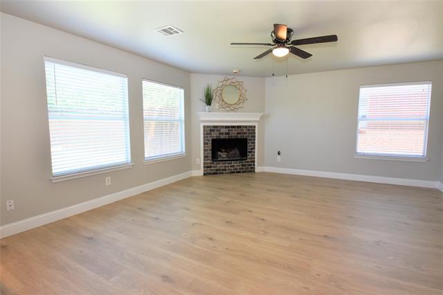 Building Photo - 9328 Warren Dr