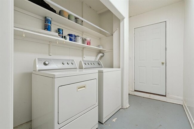 Building Photo - 2508 NW 109th St