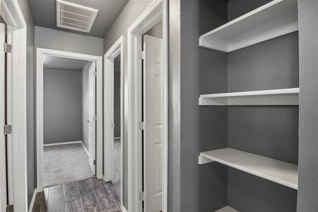 Building Photo - 2817 Green Canyon Dr