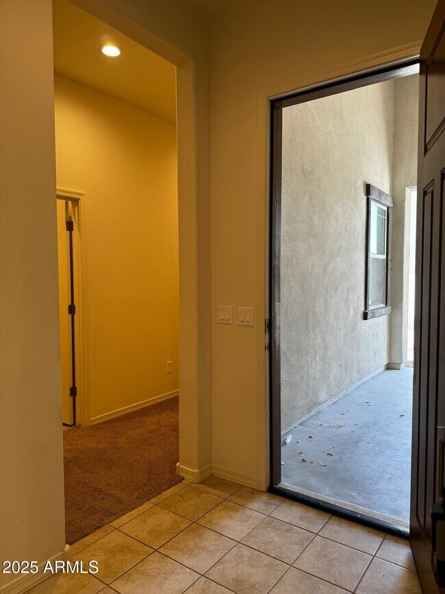 Building Photo - 5526 N 107th Ln